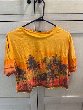 wild fable Yellow Orange Palm Print Cropped Tee